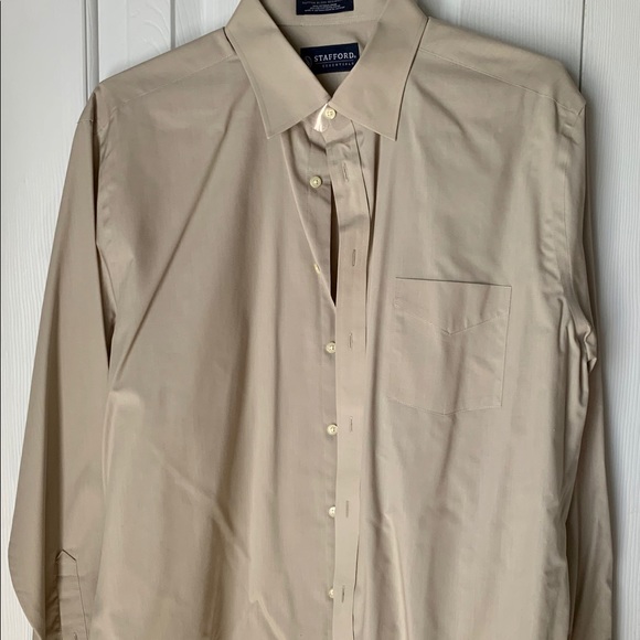 Stafford Other - Stafford Button Up Dress Shirt